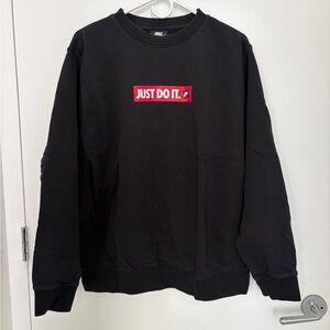 Nike Black Crewneck Men's Sweatshirt